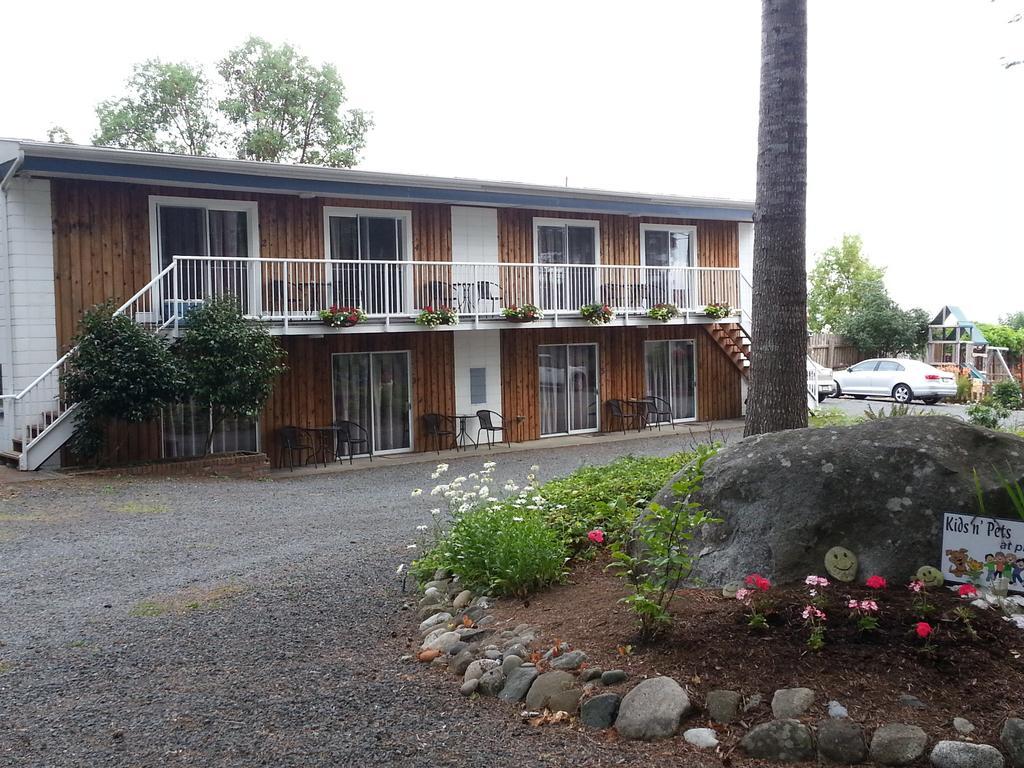 Edgewater Motel Campbell River Zewnętrze zdjęcie